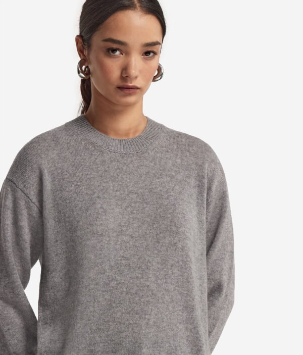 Ultrasoft Cashmere Crewneck Sweater - Image 4